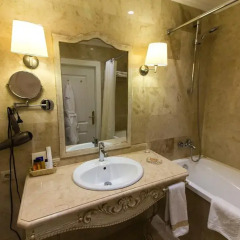 Гостиница Новомосковская 5* Стандартный номер с двуспальной кроватью фото 12