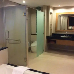 Отель The Heritage Pattaya Beach Resort 4* Люкс с различными типами кроватей фото 8