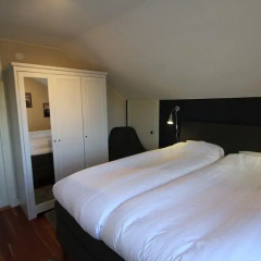 Отель At Home Bed & Breakfast Вестра Фрёлунда комната для гостей фото 3