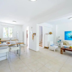 Отель Cape Greco Villa Кипр, Протарас - отзывы, цены и фото номеров - забронировать отель Cape Greco Villa онлайн комната для гостей