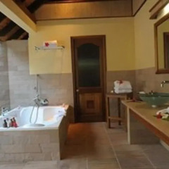 Отель Cerf Island Resort ванная фото 2