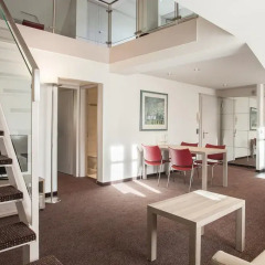 Апартаменты Ema House Serviced Apartments, Superior Standard, Unterstrass Цюрих комната для гостей