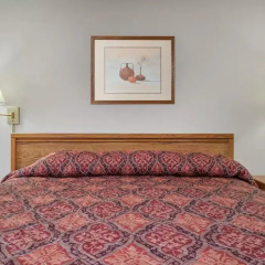 Отель Knights Inn Columbus Downtown Стандартный номер с различными типами кроватей фото 5