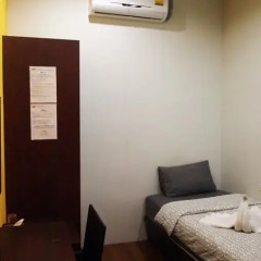Phuket Sunny Hostel Номер Делюкс с различными типами кроватей фото 4