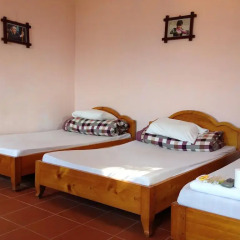 Pinocchio Sapa Hotel - Hostel Кровать в общем номере с двухъярусной кроватью