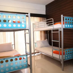 Lub Sbuy Hostel Кровать в общем номере