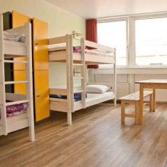 Wombats City Hostel Кровать в общем номере