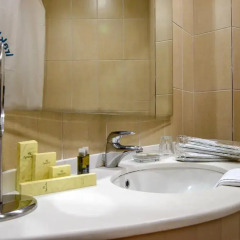 Iraklion Hotel 3* Стандартный номер с различными типами кроватей фото 8