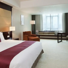 Отель Holiday Inn Guangzhou Shifu 4* Улучшенный номер с разными типами кроватей фото 3