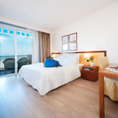 Savoia Hotel Rimini 4* Семейный номер Делюкс разные типы кроватей фото 6