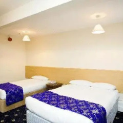 Queens Hotel 3* Стандартный номер с различными типами кроватей фото 28