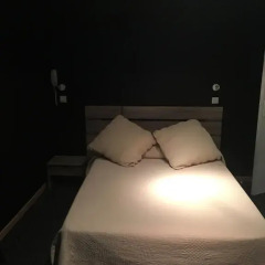 Hotel De Berne 2* Стандартный номер с различными типами кроватей фото 15