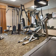 Отель Country Inn & Suites by Radisson, Midway, FL фитнесс-зал фото 2