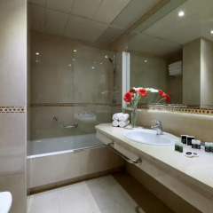 Hotel Exe Plaza 4* Стандартный семейный номер с 2 отдельными кроватями фото 5