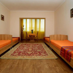 Отель Bed & Breakfast Bishkek Бишкек комната для гостей фото 4