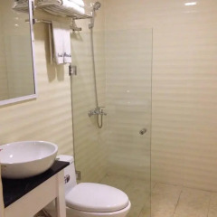 Отель Phung Hoang ParkView 2* Полулюкс с различными типами кроватей фото 4