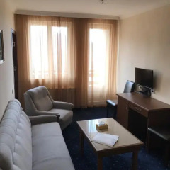 Kirovakan Hotel 3* Люкс фото 3
