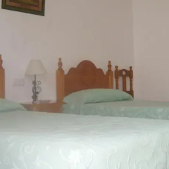 Отель Hostal El Canario Испания, Кониль-де-ла-Фронтера - отзывы, цены и фото номеров - забронировать отель Hostal El Canario онлайн детские мероприятия фото 2
