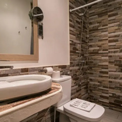 Отель Hostal Adis 3* Стандартный номер с двуспальной кроватью фото 12