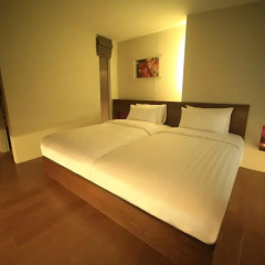 Silom One Hotel 3* Улучшенный номер фото 10