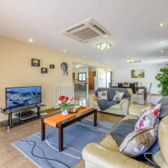 Отель Fig Tree Bay Villa 6 Кипр, Протарас - отзывы, цены и фото номеров - забронировать отель Fig Tree Bay Villa 6 онлайн интерьер отеля