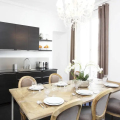 Отель The Residence - Luxury 3 Bedrooms flat Le Louvre в номере фото 2
