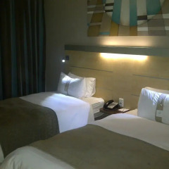 Отель Holiday Inn Express Sandton Woodmead комната для гостей фото 4