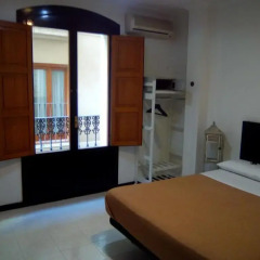 Отель Reina 12 Guest House в номере фото 2
