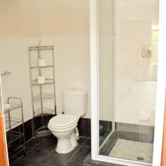 Отель De Old Drift Guest Farm 4* Коттедж с различными типами кроватей фото 13