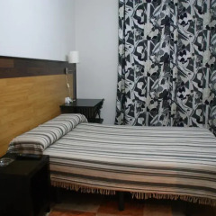 Отель Jqc Rooms Стандартный номер фото 4