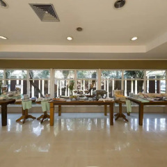 Summit Baobá Hotel гостиничный бар