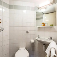 Отель Km Central Стандартный номер фото 10