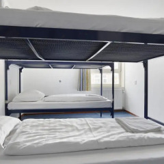 Hans Brinker Hostel Amsterdam Кровать в общем номере с двухъярусной кроватью фото 5