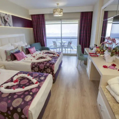 Отель Azura Deluxe Resort & Spa - All Inclusive 5* Номер Делюкс с различными типами кроватей
