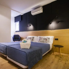 Отель Hostal CC Malasaña Стандартный номер с двуспальной кроватью фото 17