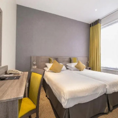 Phoenix Hotel 3* Стандартный номер с 2 отдельными кроватями