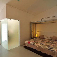 Gallery Hostel Стандартный номер разные типы кроватей фото 3