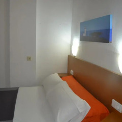 Апартаменты Sampedor Apartment Валенсия комната для гостей фото 2