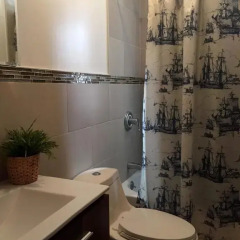 Отель North Manhattan Hostel США, Нью-Йорк - отзывы, цены и фото номеров - забронировать отель North Manhattan Hostel онлайн ванная