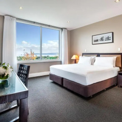 Отель Hilton Lake Taupo 5* Стандартный номер с различными типами кроватей фото 3