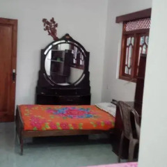 Отель Sharaz Guest Inn комната для гостей фото 4