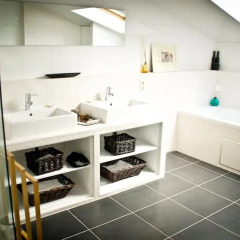 Отель B&B House Ninety ванная