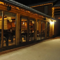 Sunny Mountain Hotel Хуст развлечения