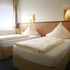 Hotel Haus Union 3* Стандартный номер с различными типами кроватей фото 7