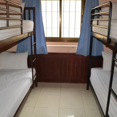 Отель Tams Guesthouse Кровать в общем номере фото 6