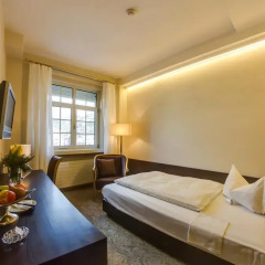 Classic Hotel Meranerhof Меран комната для гостей фото 2