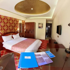Отель Cron Palace Tbilisi 4* Стандартный номер фото 13
