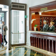 Savoy Hotel фитнесс-зал