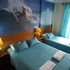 Supertubos Beach Hostel детские мероприятия