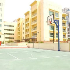 Апартаменты Dubai Apartments The Greens Al Dhafrah спортивное сооружение